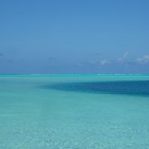 Matira, la plage de sable blanc de l'île de Bora.